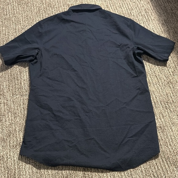 Lululemon short sleeve - Picture 2 of 6